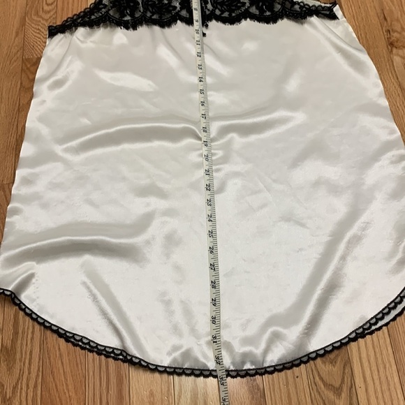 Vintage Ivory‎ with Black Lace Slipdress - Picture 8 of 8